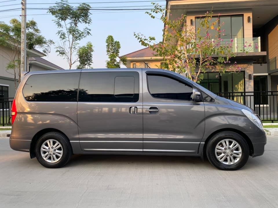 Hyundai H-1 ปี 2011 สีเทา (รูปที่ 4)
