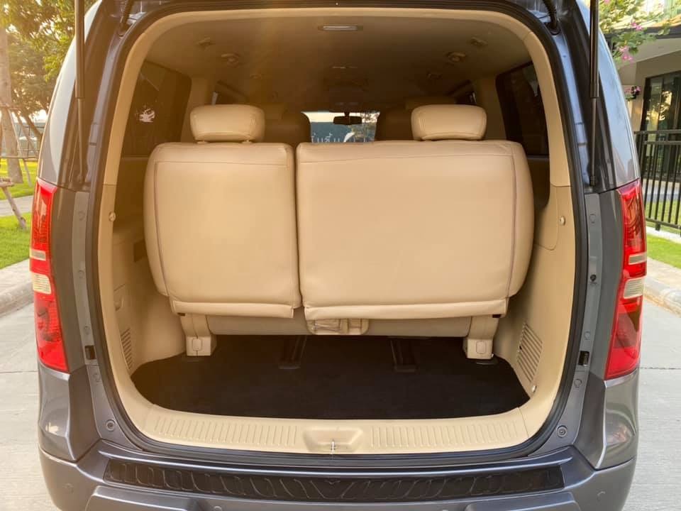 Hyundai H-1 ปี 2011 สีเทา (รูปที่ 23)