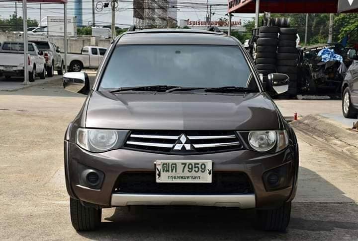 Mitsubishi Triton Mega cab ปี 2012 สีน้ำตาล