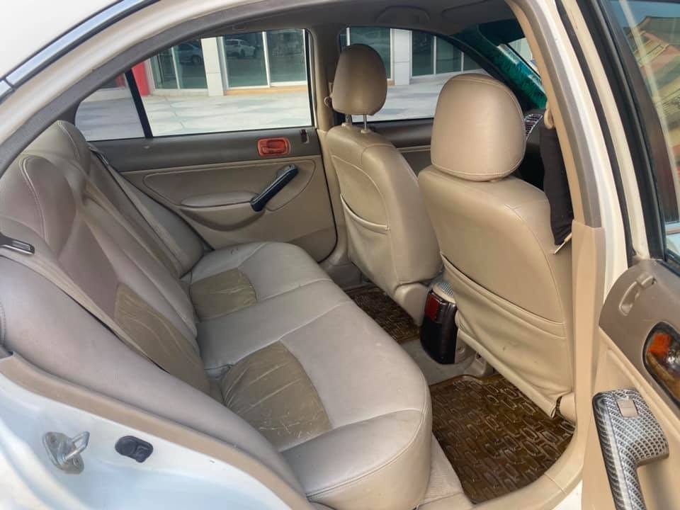 Honda Civic ES (Dimension) ปี 2001 สีขาว (รูปที่ 7)