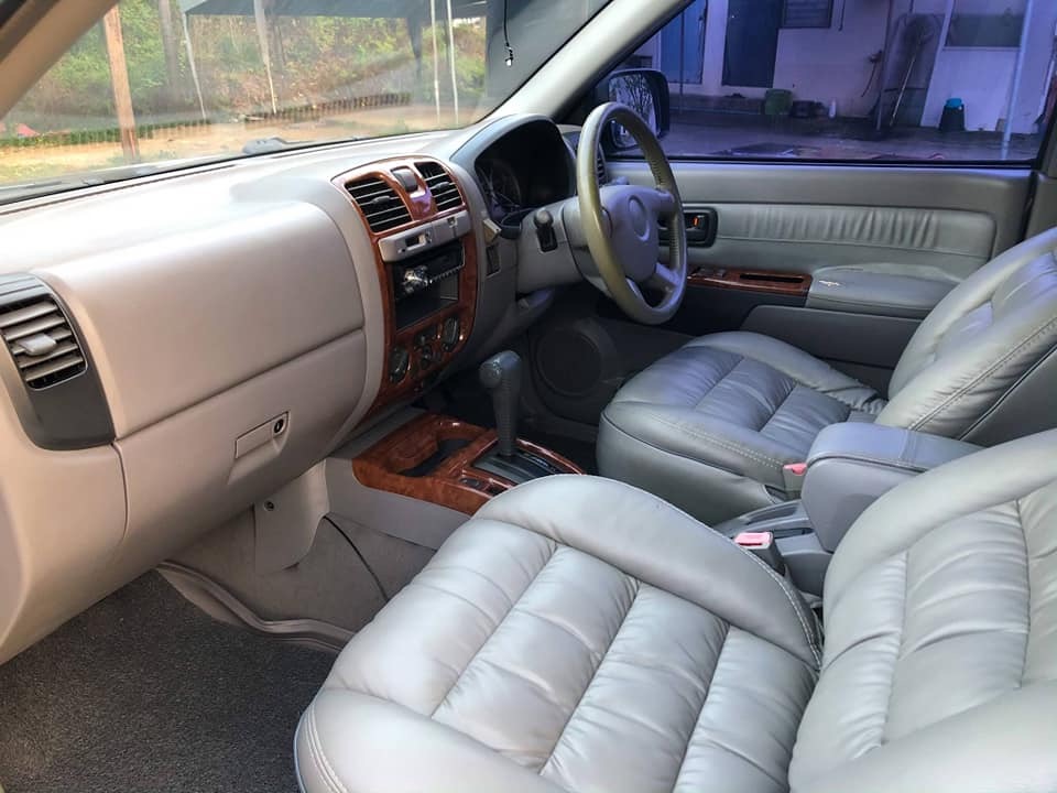 ISUZU ADVENTURE MASTER LUXURY (รูปที่ 11)