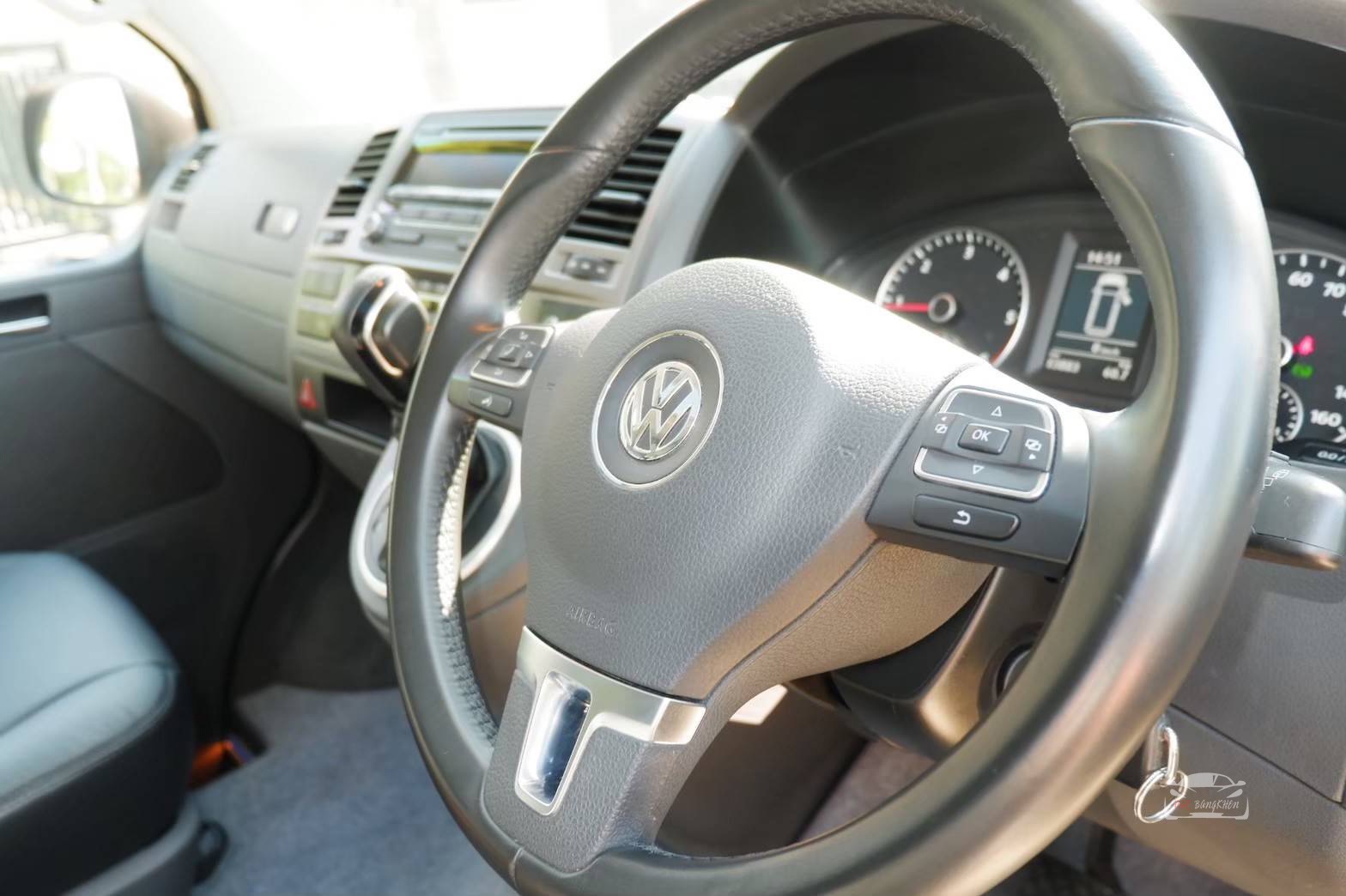 Volkswagen Transporter (Caravelle) Caravelle ปี 2013 สีน้ำตาล (รูปที่ 8)