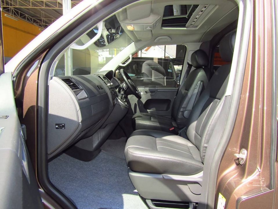 Volkswagen Transporter (Caravelle) Caravelle ปี 2013 สีน้ำตาล (รูปที่ 15)