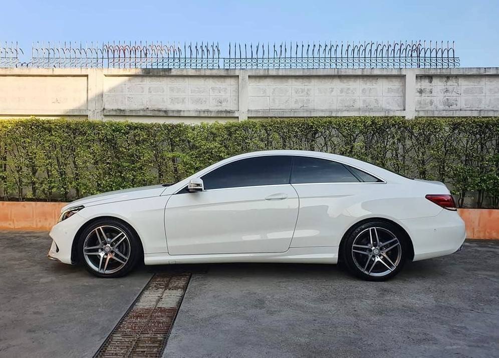 Mercedes-Benz E-Class C207 E200 ปี 2015 สีขาว (รูปที่ 4)