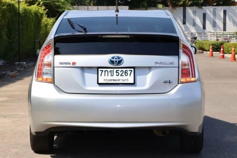 Toyota Prius ปี 2012 สีเงิน (รูปที่ 13)