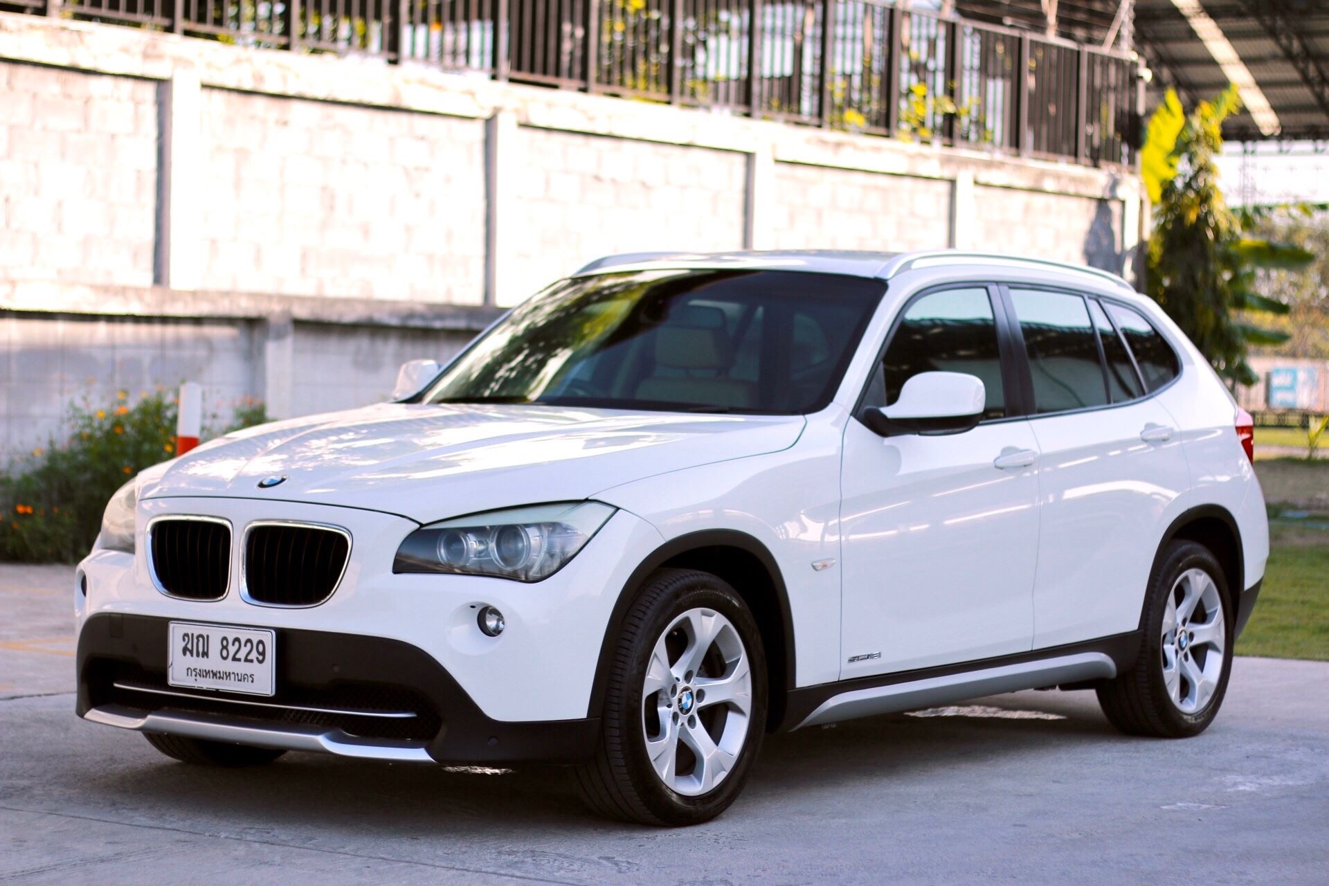 BMW X1 E84 ปี 2013 สีขาว