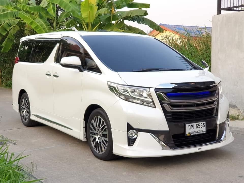 Toyota Alphard ปี 2015 สีขาว (รูปที่ 2)