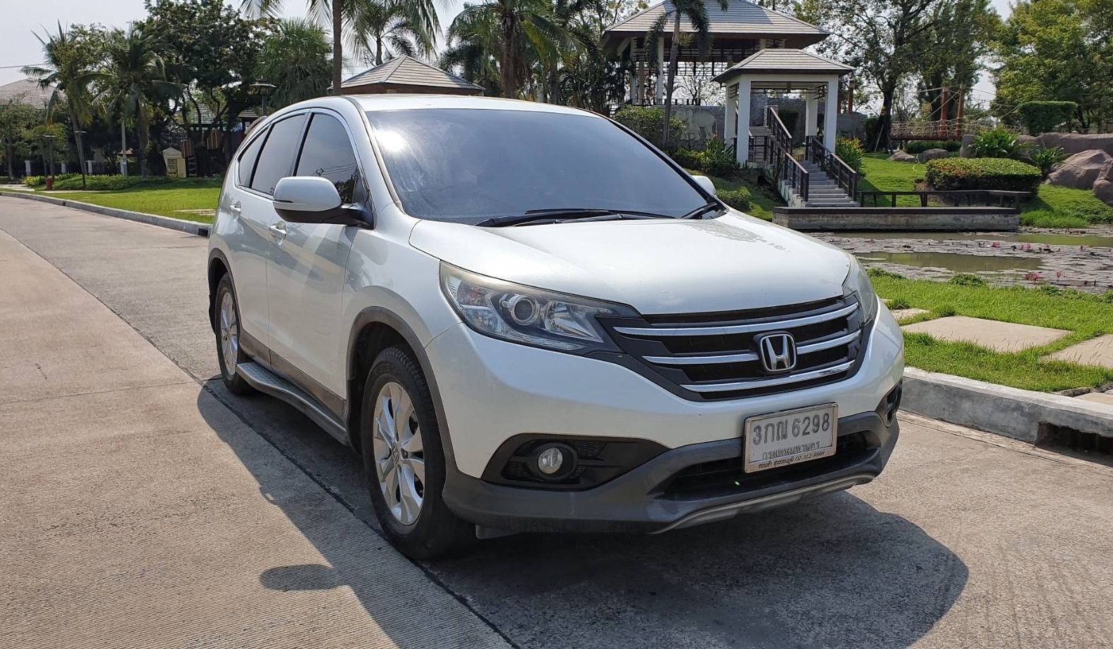 Honda CR-V ปี 2014 สีขาว