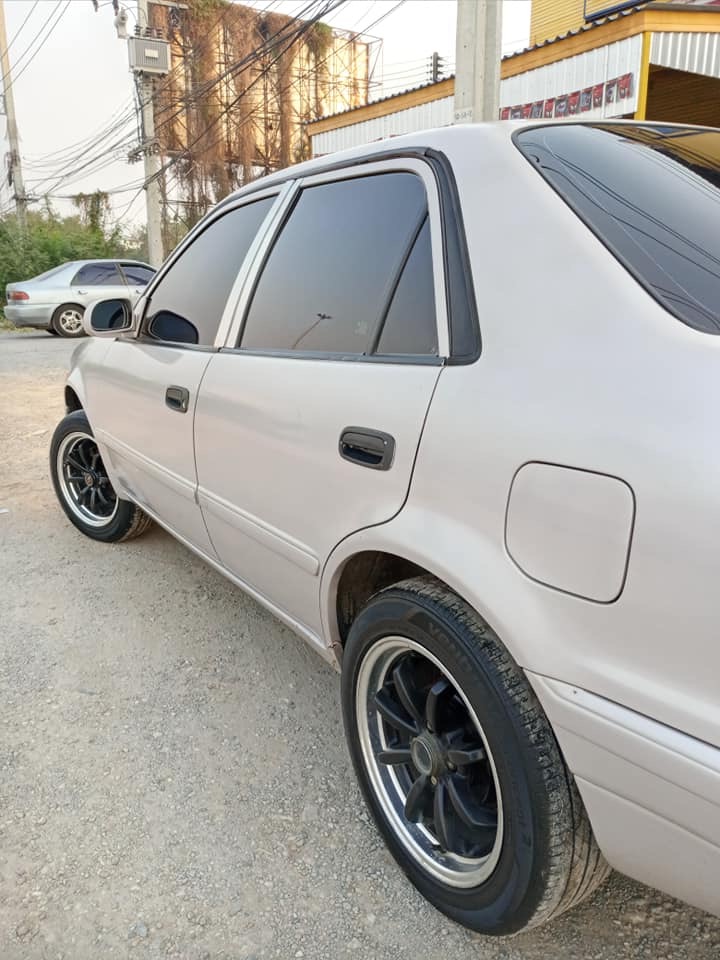 Toyota Corolla AE111 ปี 1996 สีเงิน (รูปที่ 4)
