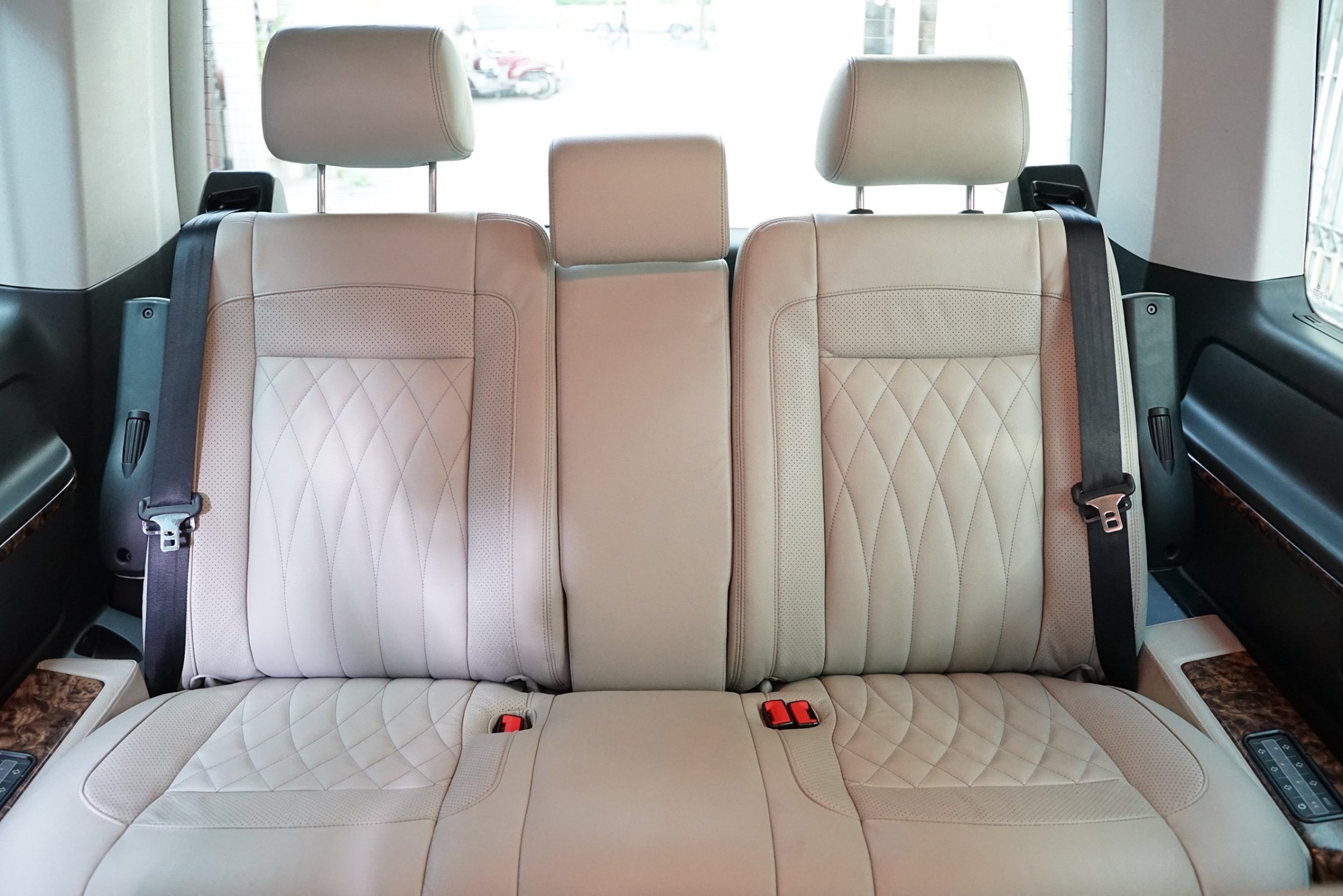 Volkswagen Transporter (Caravelle) Caravelle ปี 2014 สีขาว (รูปที่ 8)