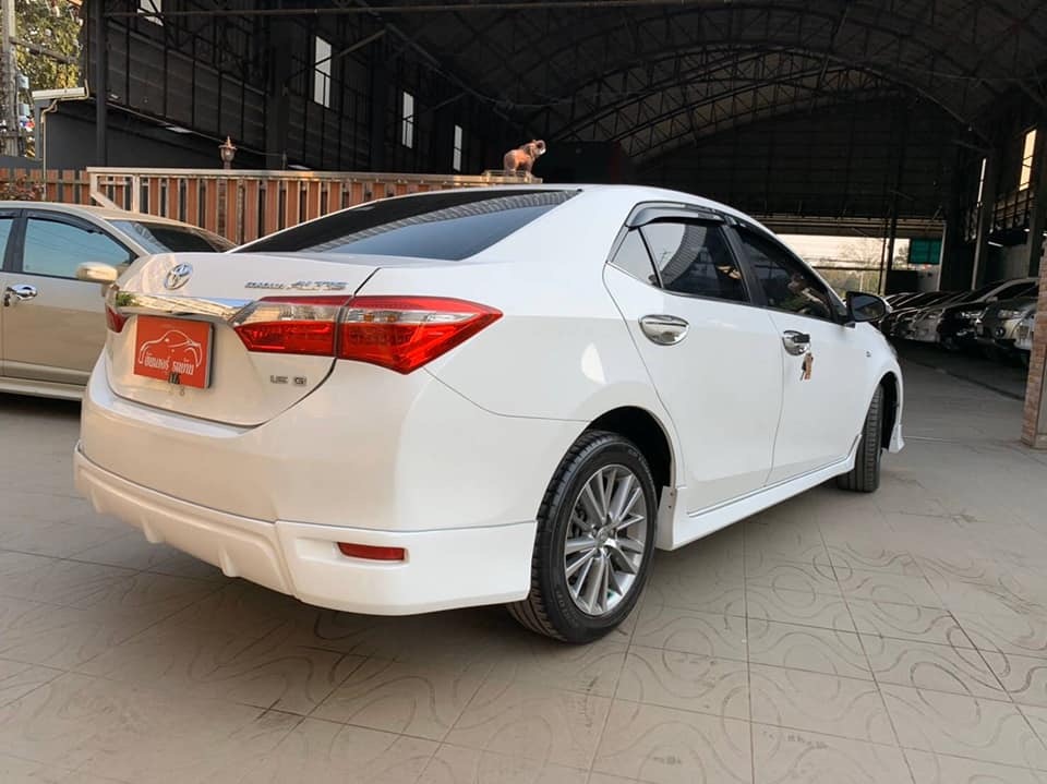 Toyota Corolla Altis ปี 2014 สีขาว (รูปที่ 6)