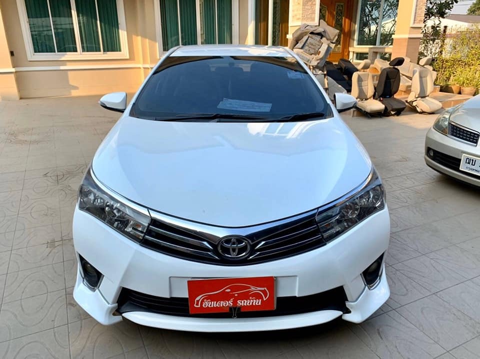 Toyota Corolla Altis ปี 2014 สีขาว (รูปที่ 5)