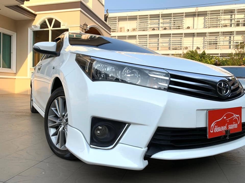 Toyota Corolla Altis ปี 2014 สีขาว (รูปที่ 8)
