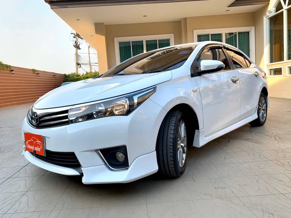 Toyota Corolla Altis ปี 2014 สีขาว (รูปที่ 2)