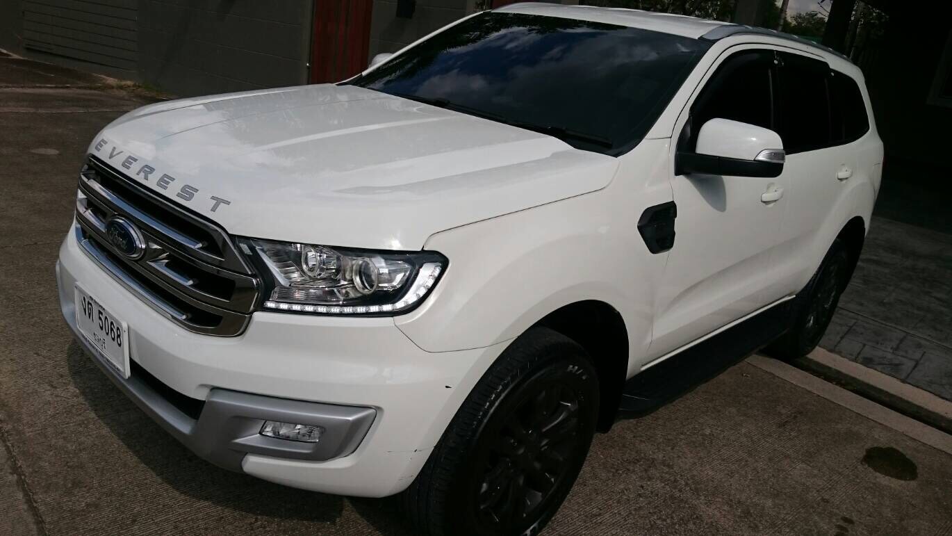 Ford Everest ปี 2015 สีขาว (รูปที่ 3)
