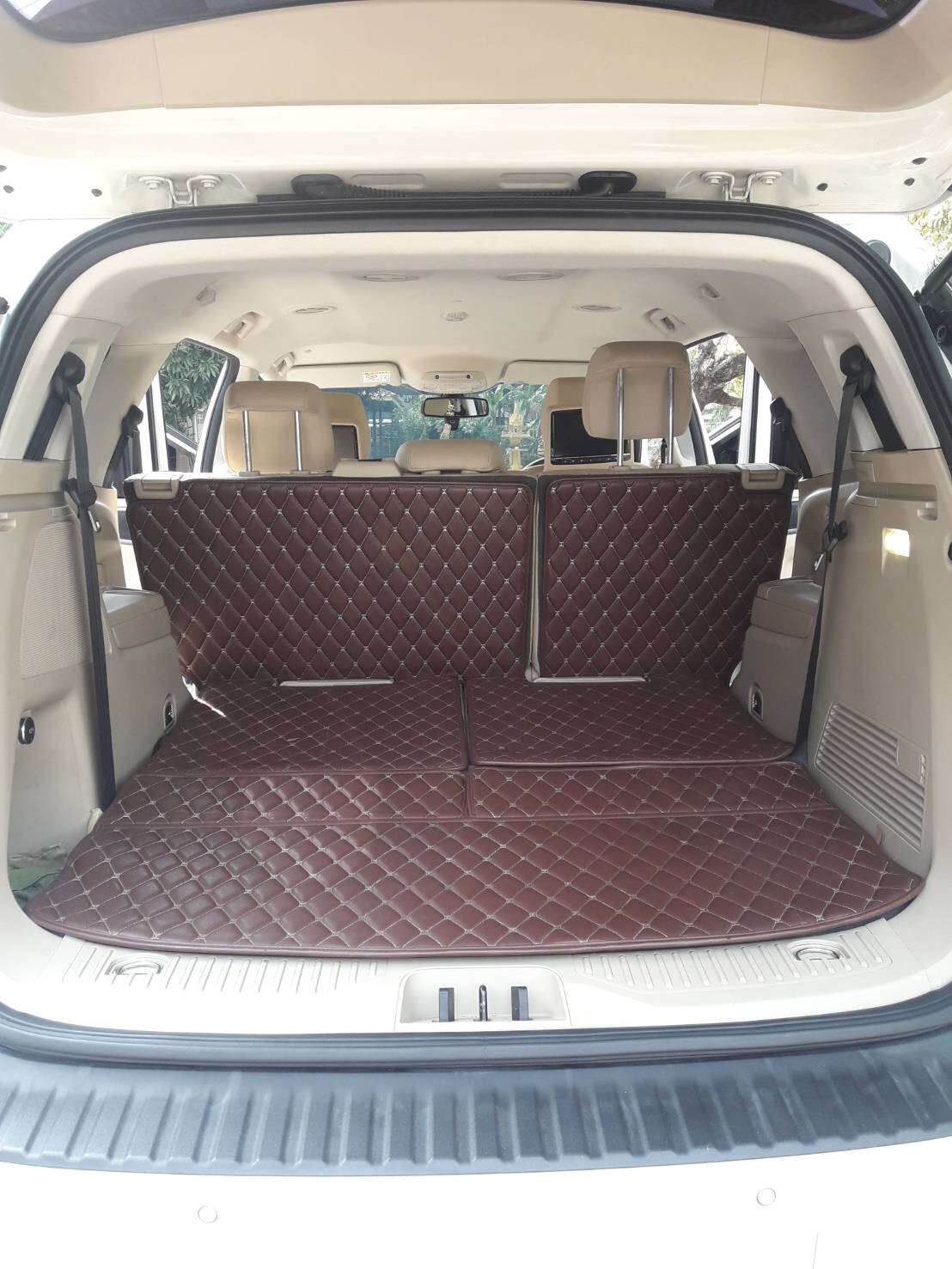 Ford Everest ปี 2015 สีขาว (รูปที่ 12)