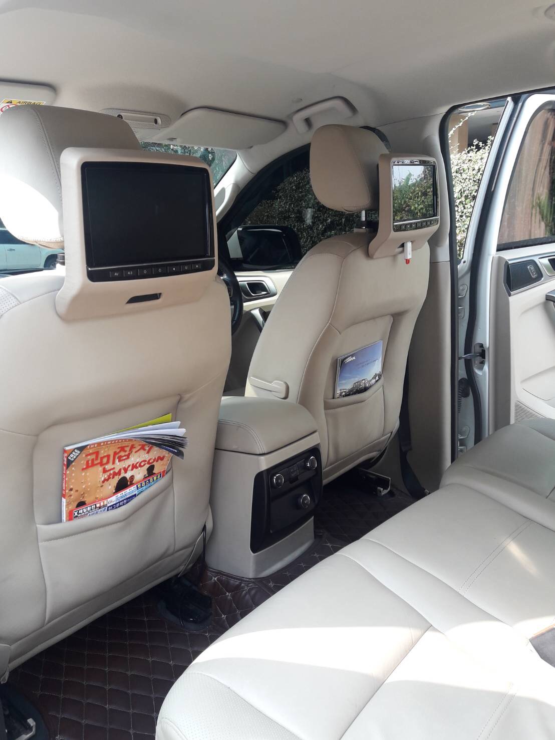Ford Everest ปี 2015 สีขาว (รูปที่ 11)