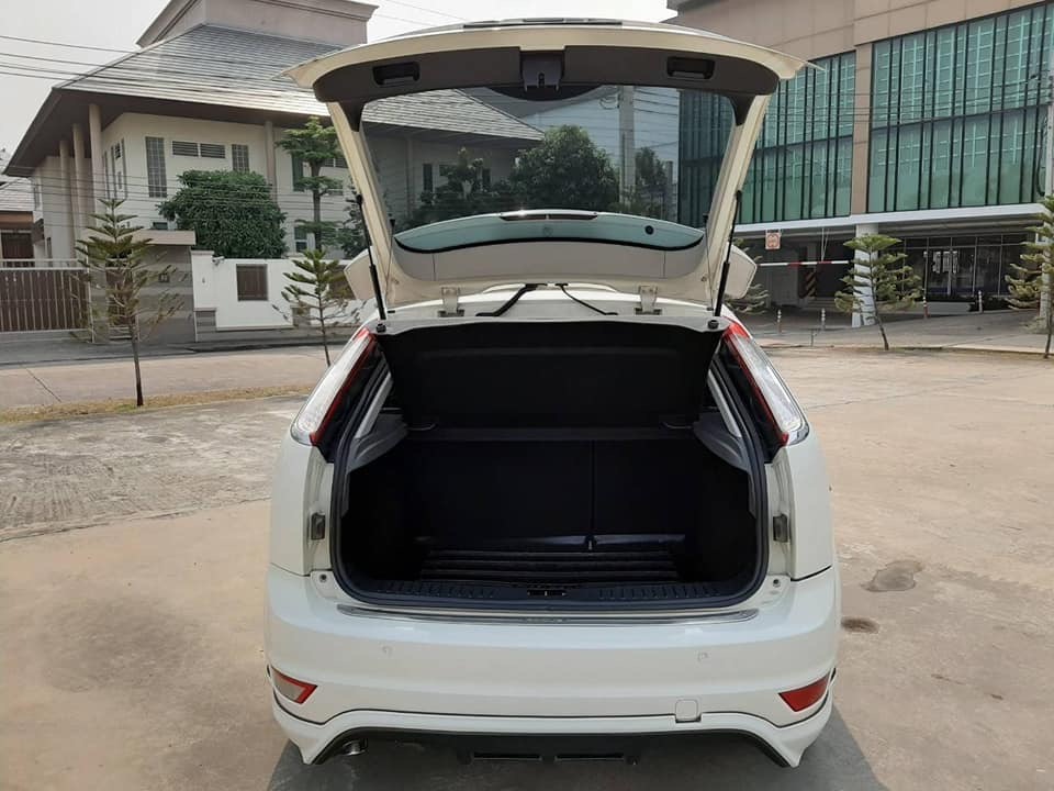Ford Focus ปี 2011 สีขาว (รูปที่ 18)