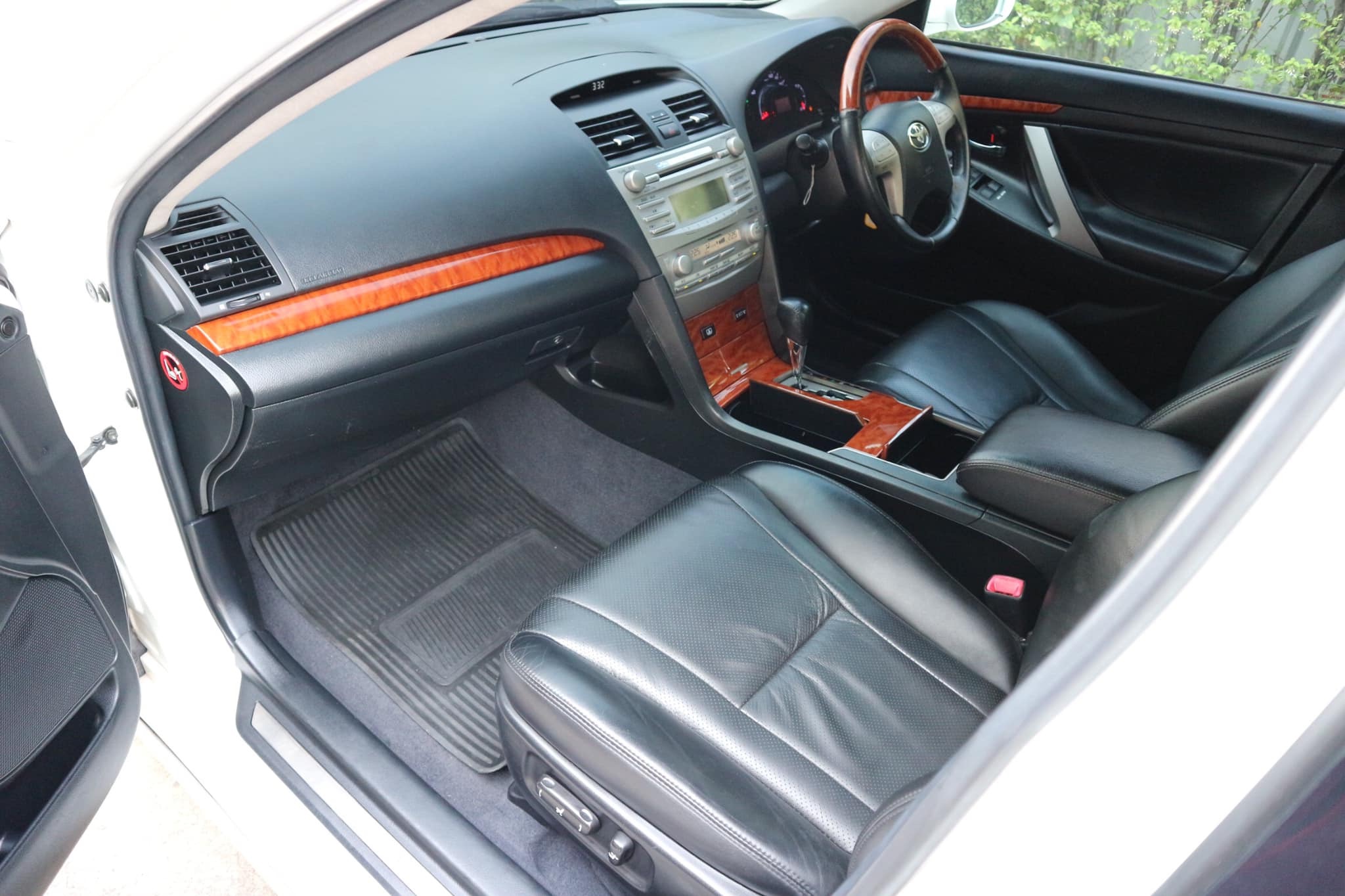 Toyota Camry ปี 2010 (รูปที่ 11)