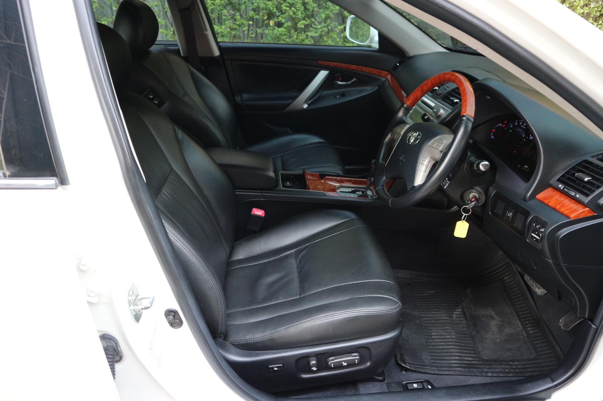 Toyota Camry ปี 2010 (รูปที่ 9)