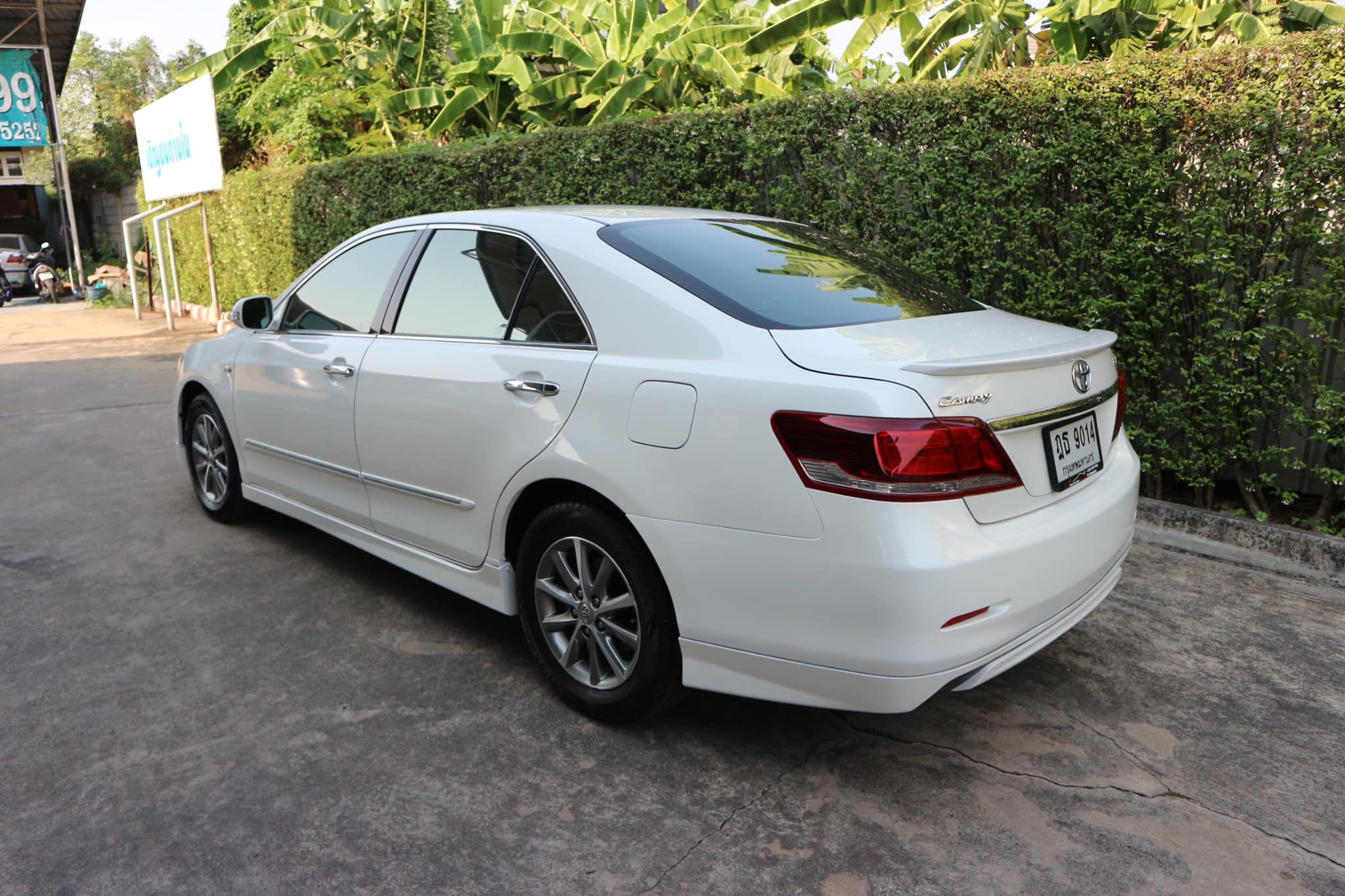 Toyota Camry ปี 2010