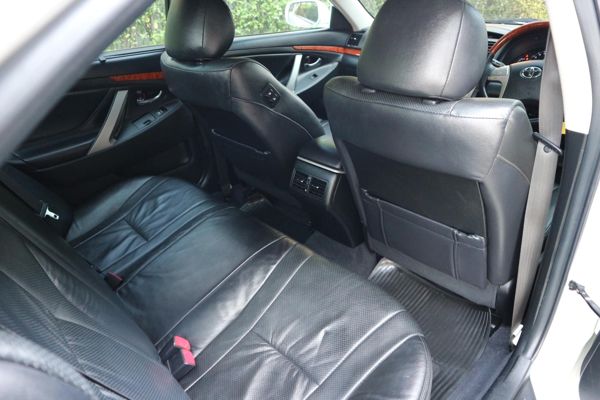 Toyota Camry ปี 2010 (รูปที่ 4)