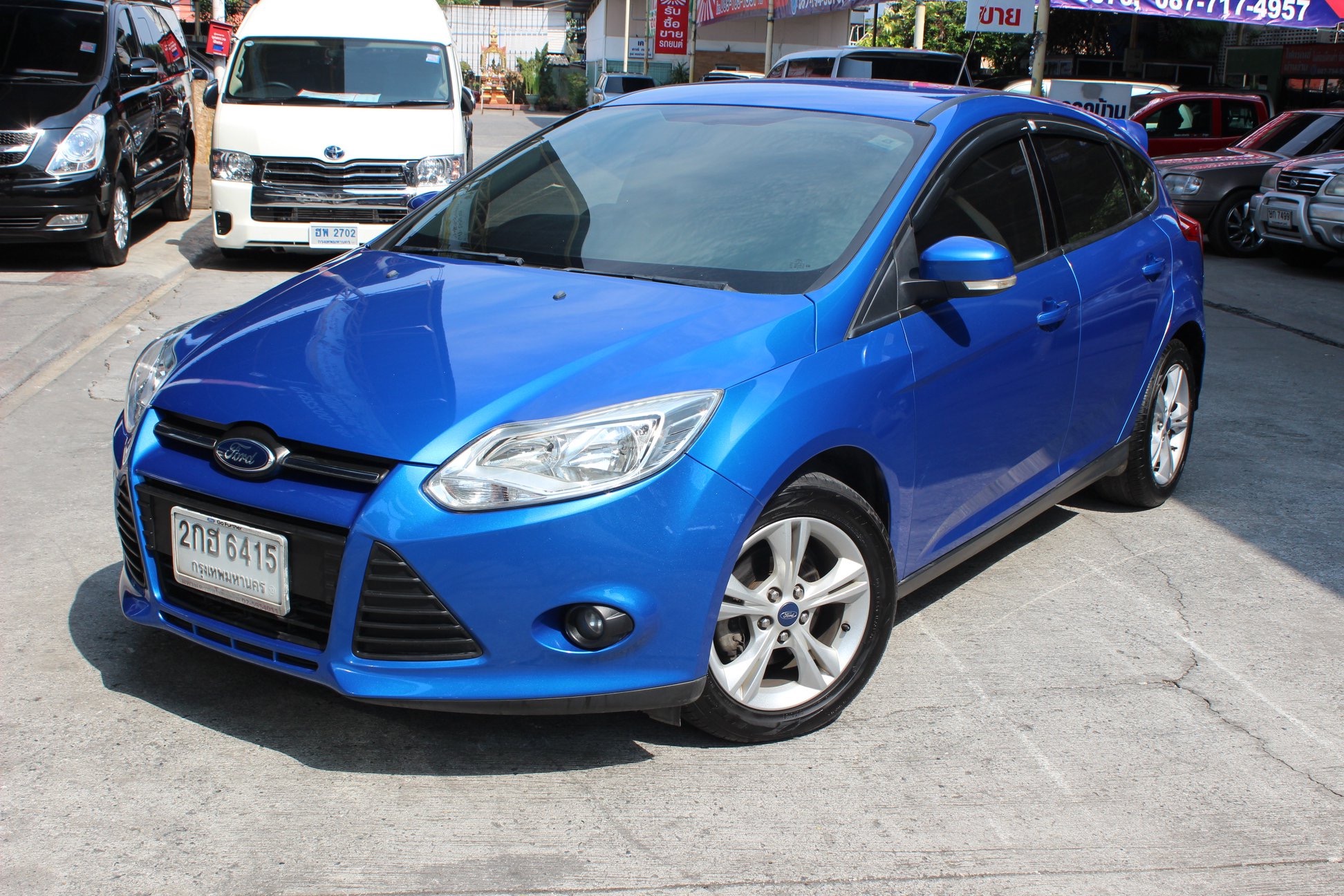 Ford Focus ปี 2013 สีน้ำเงิน