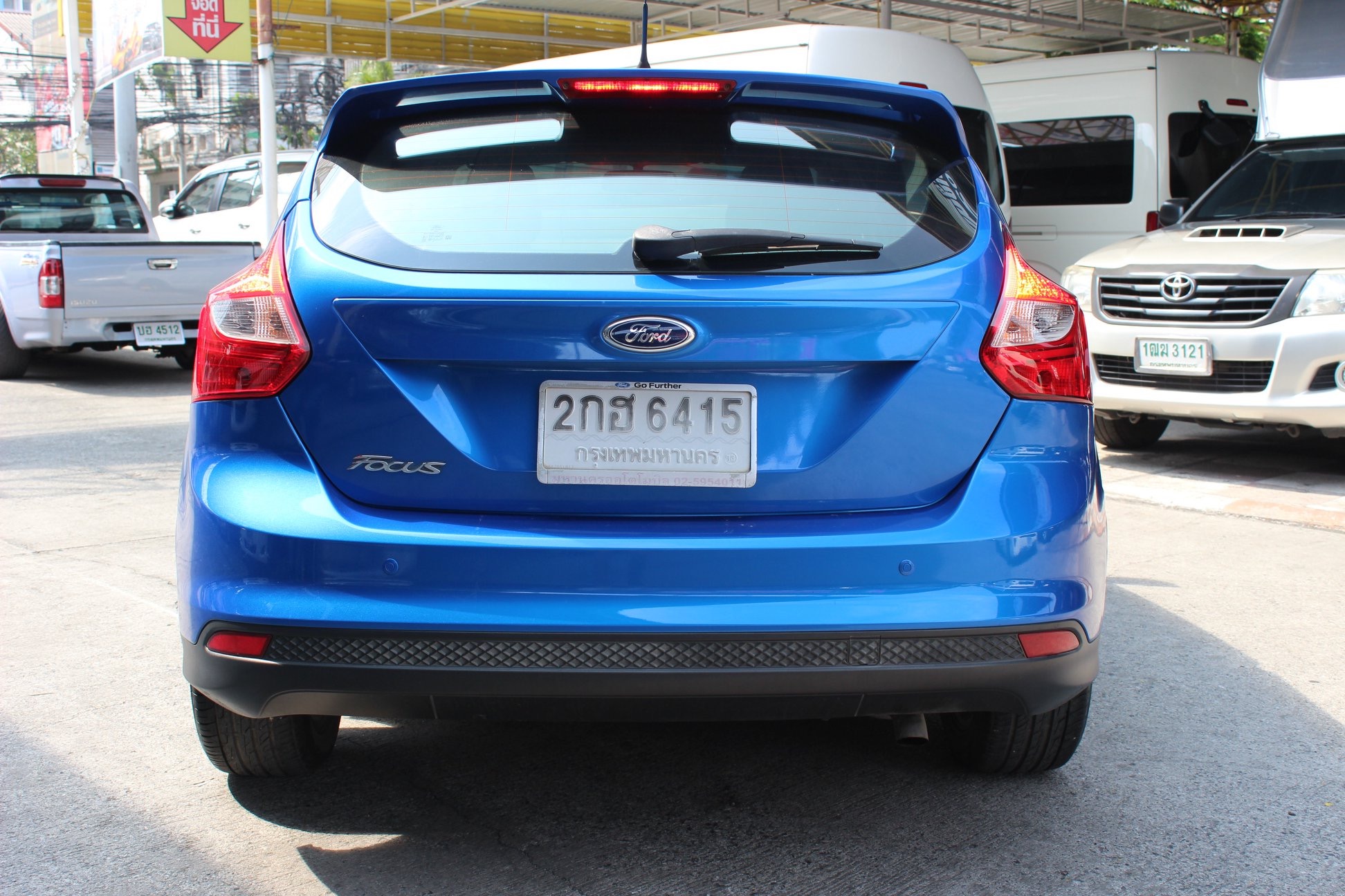 Ford Focus ปี 2013 สีน้ำเงิน (รูปที่ 5)