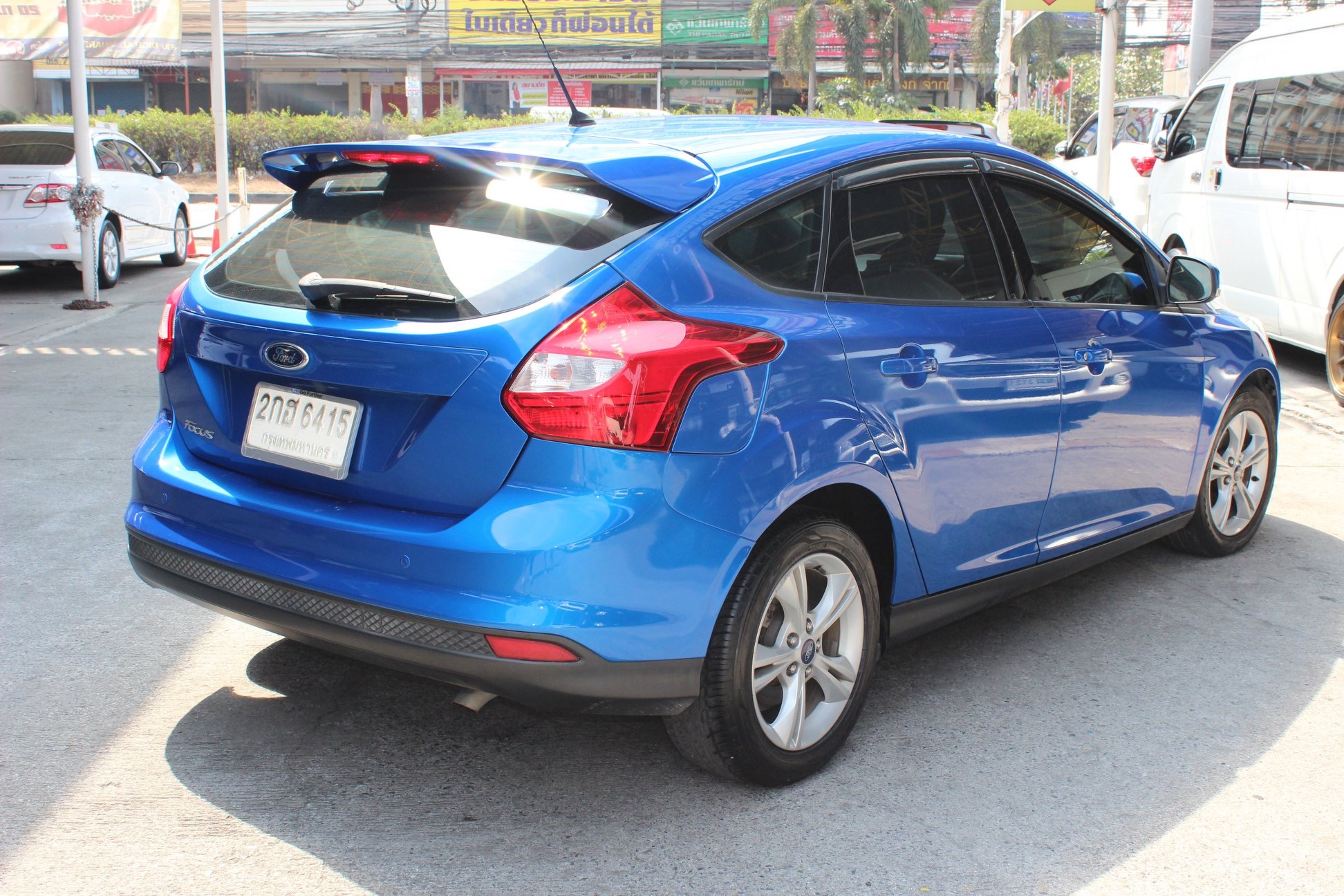 Ford Focus ปี 2013 สีน้ำเงิน (รูปที่ 8)