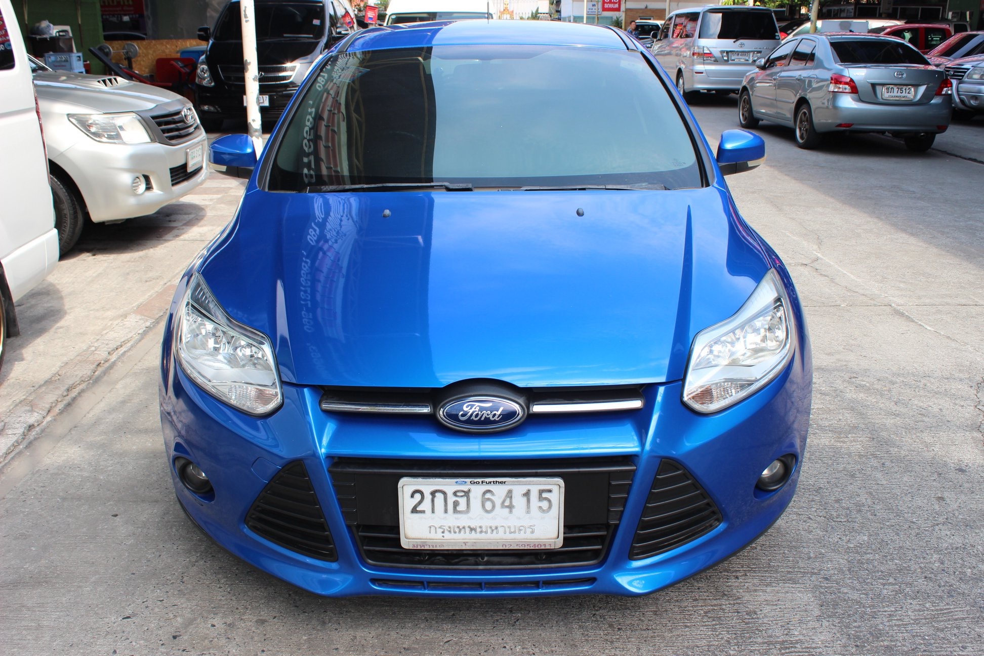 Ford Focus ปี 2013 สีน้ำเงิน (รูปที่ 2)