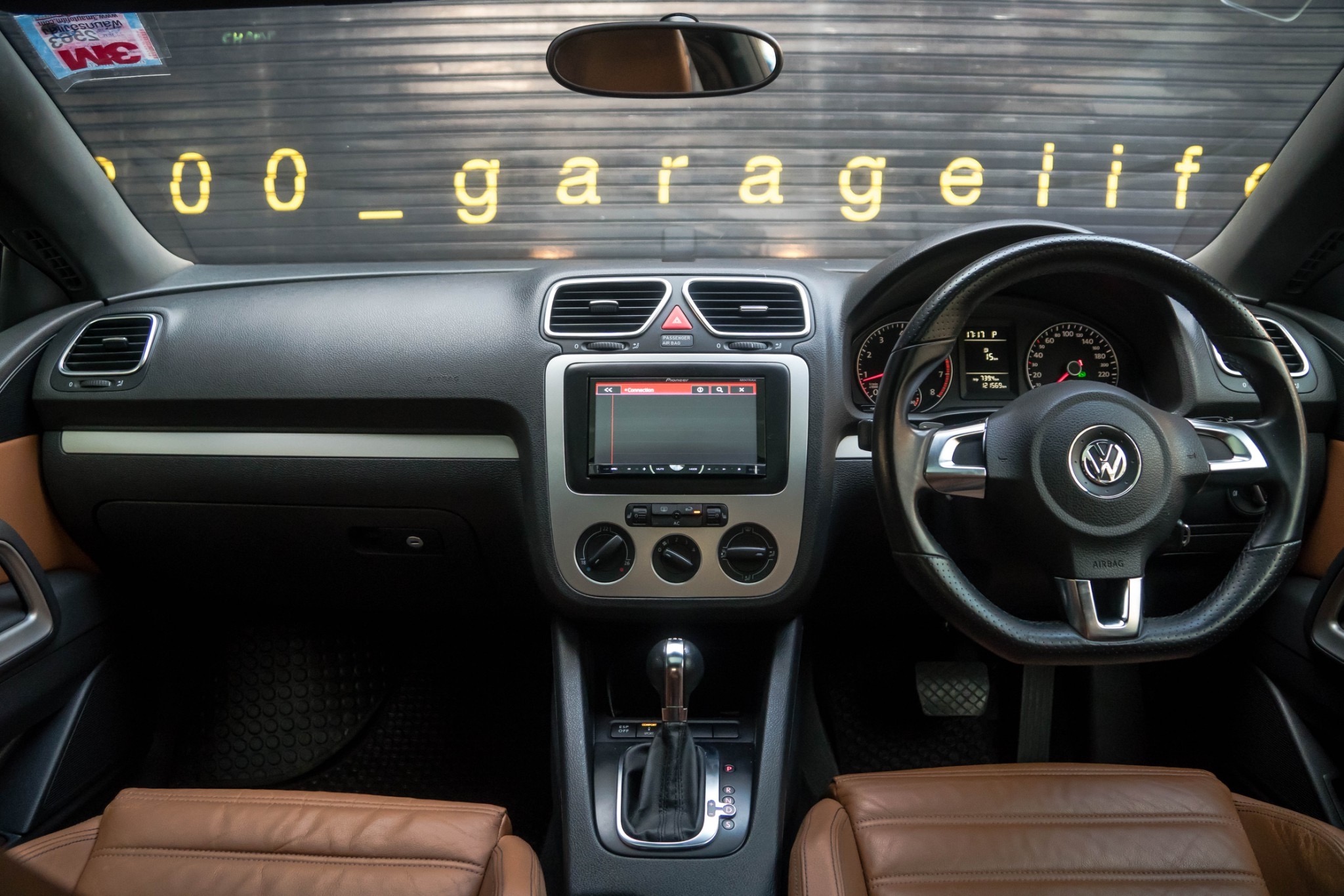 Volkswagen Scirocco 2.0 ปี 2011 สีขาว (รูปที่ 10)