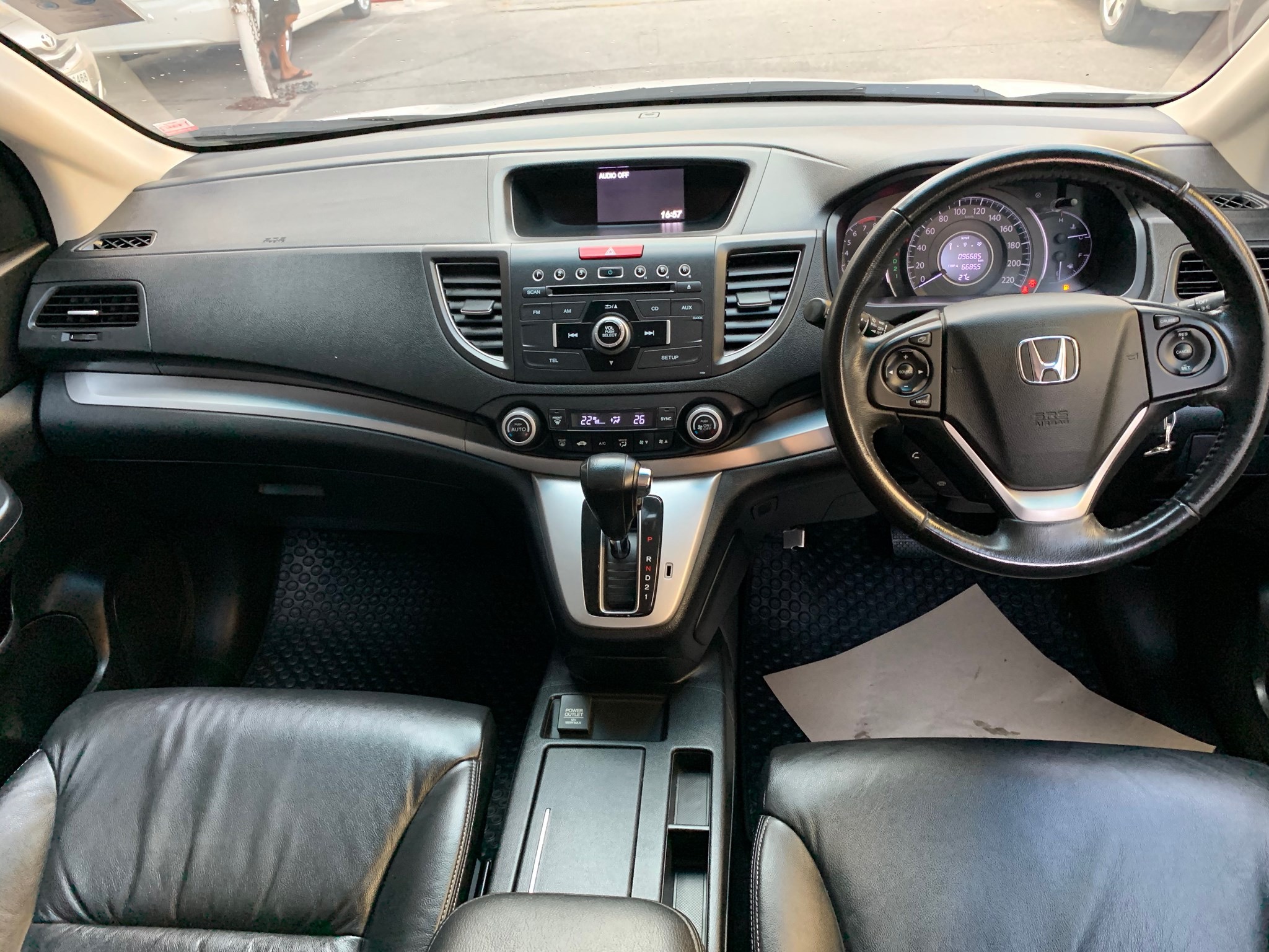 Honda CR-V ปี 2014 สีขาว (รูปที่ 7)