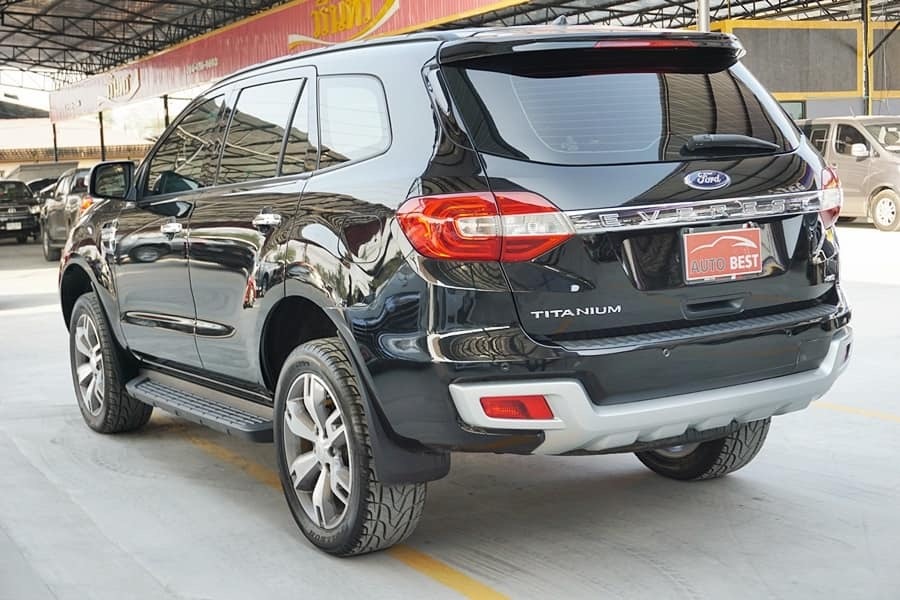 Ford Everest ปี 2017 สีขาว (รูปที่ 5)