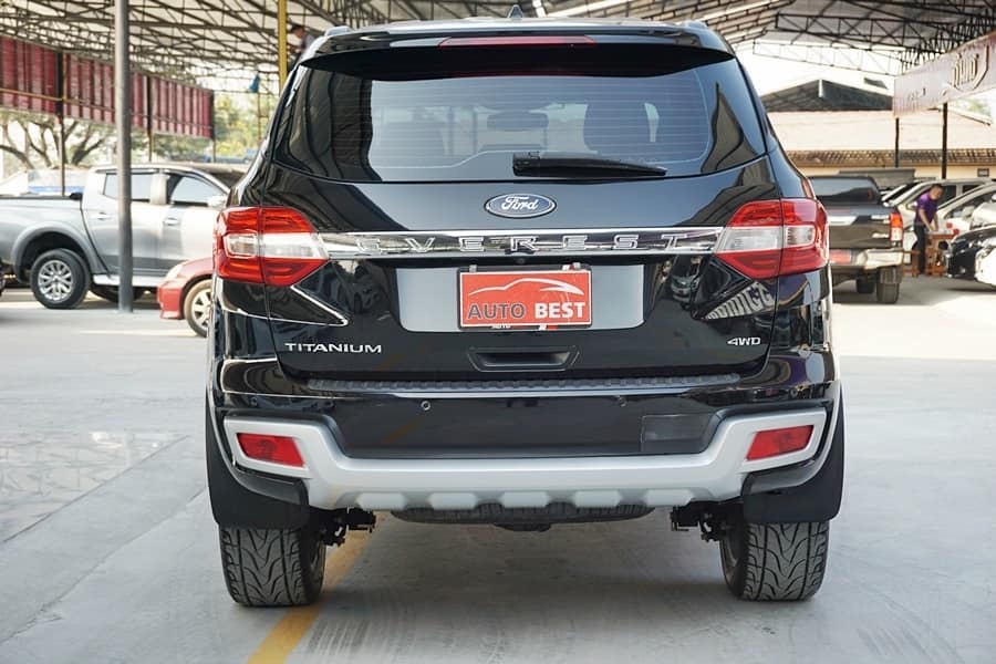 Ford Everest ปี 2017 สีขาว (รูปที่ 4)