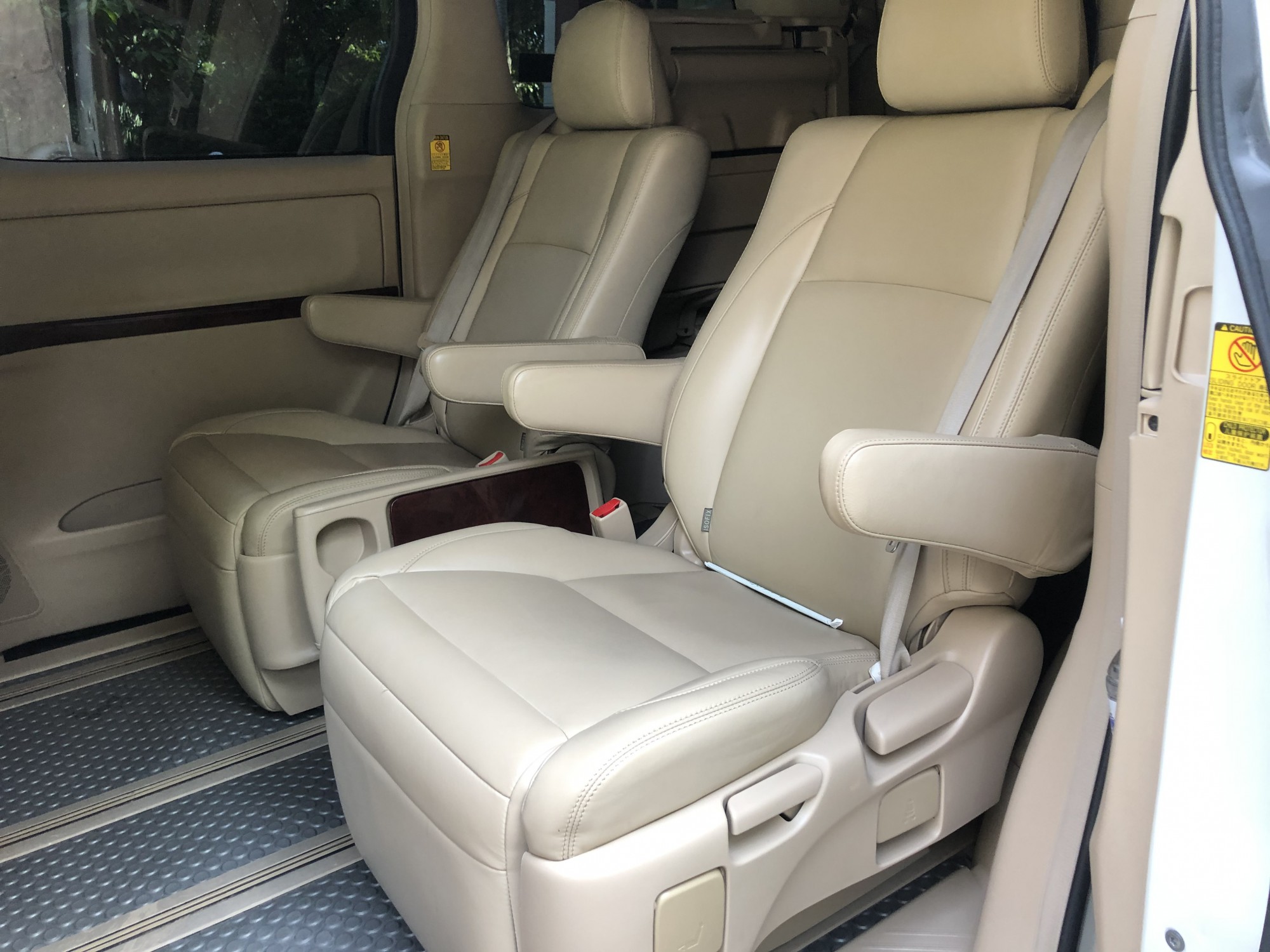 ขายรถบ้าน TOYOTA ALPHARD 2.4 G ปี 2011 (รูปที่ 11)