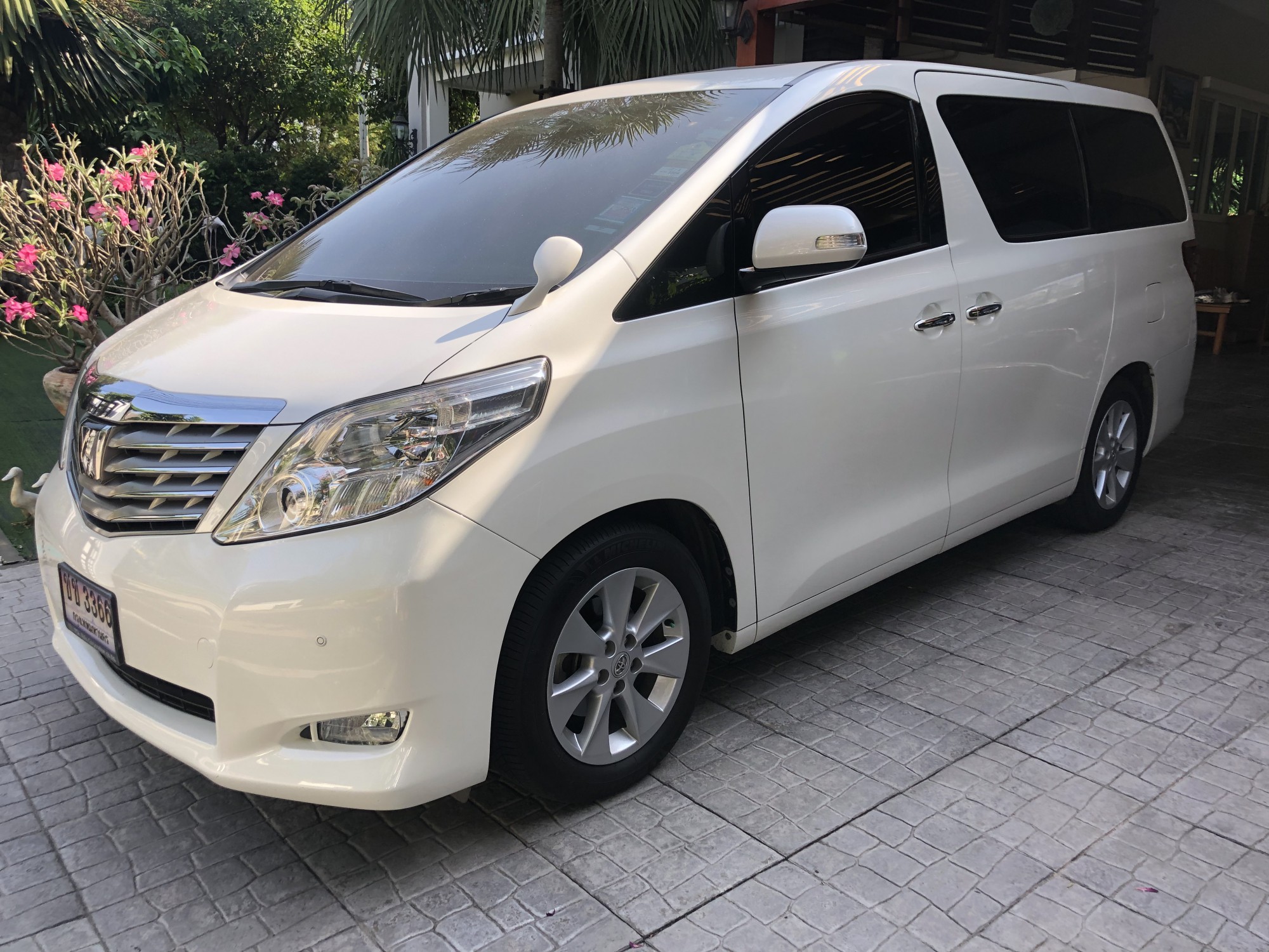 ขายรถบ้าน TOYOTA ALPHARD 2.4 G ปี 2011 (รูปที่ 8)
