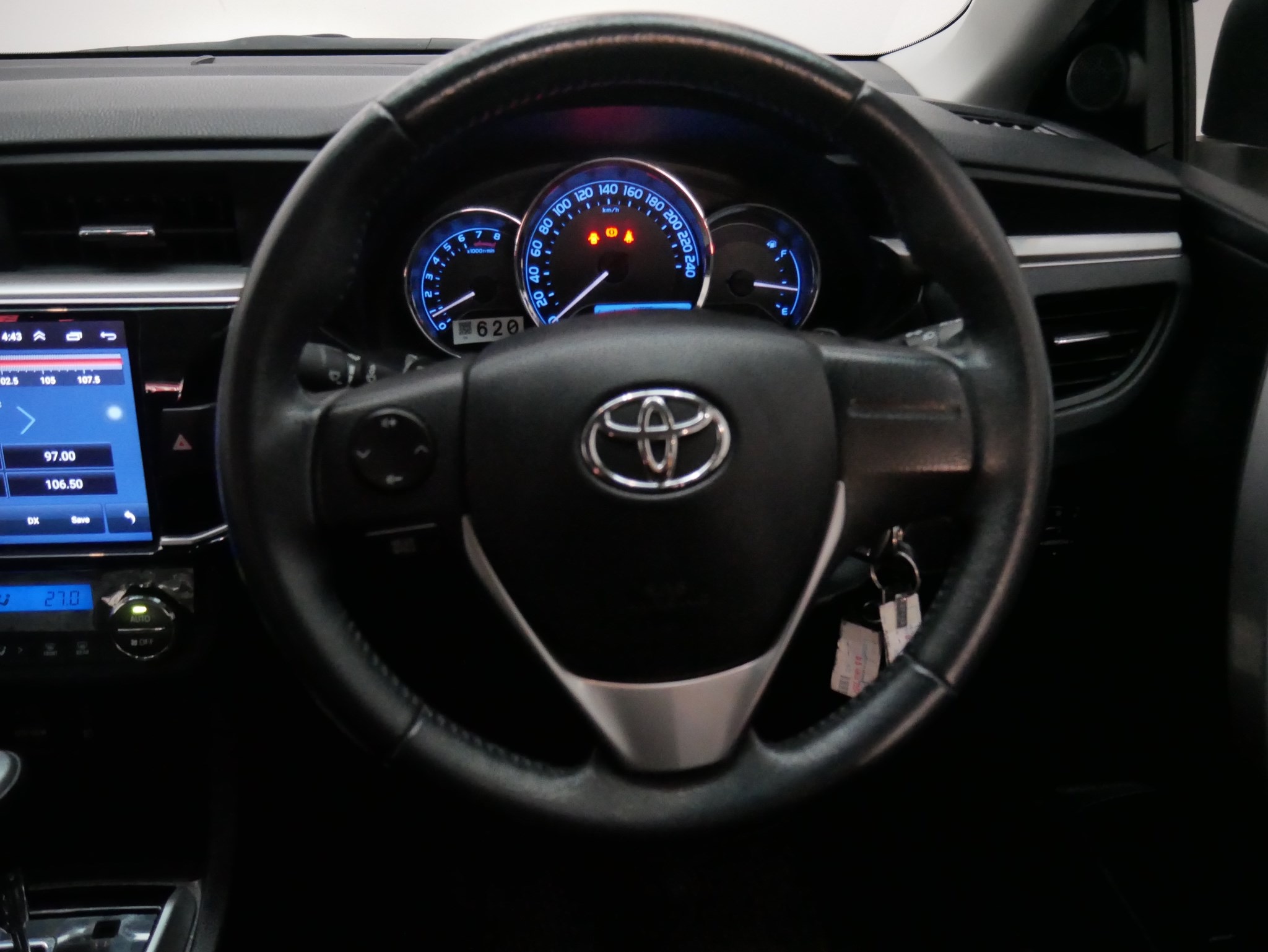 Toyota Corolla Altis ปี 2014 สีขาว (รูปที่ 10)