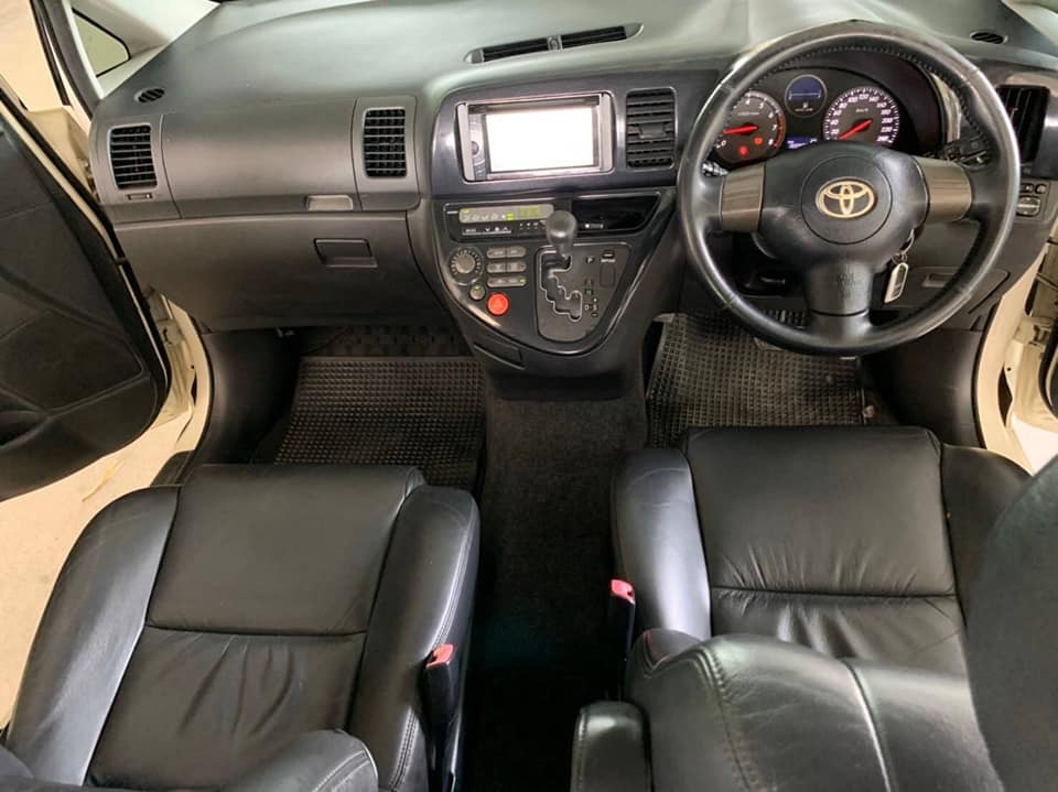 Toyota Wish ปี 2006 สีขาว (รูปที่ 17)