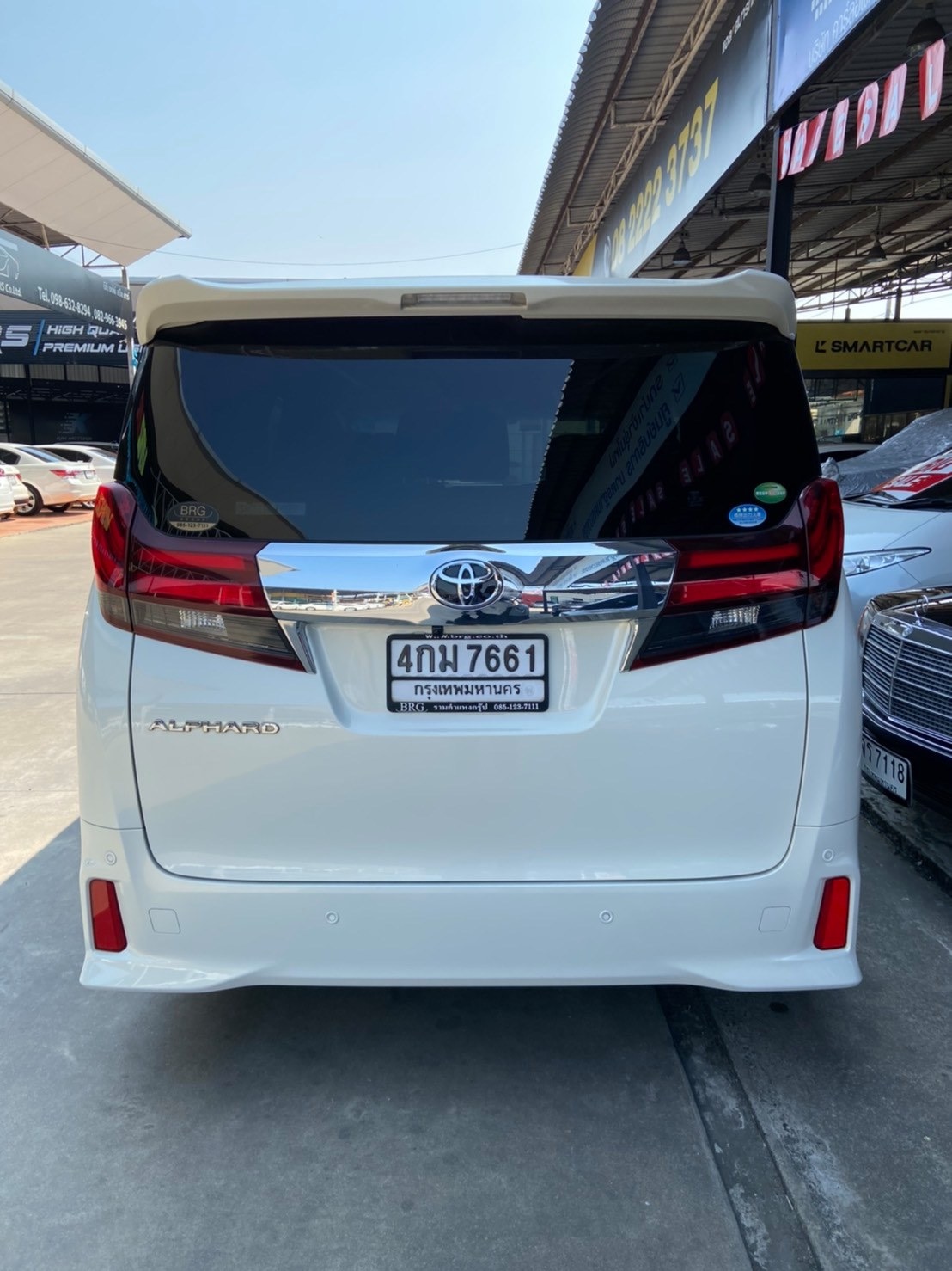 Toyota Alphard ปี 2015 สีขาว (รูปที่ 16)