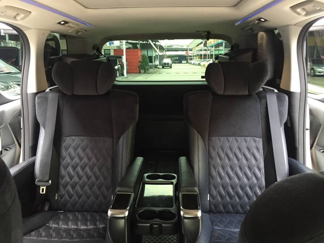 Toyota Alphard ปี 2015 สีขาว (รูปที่ 13)