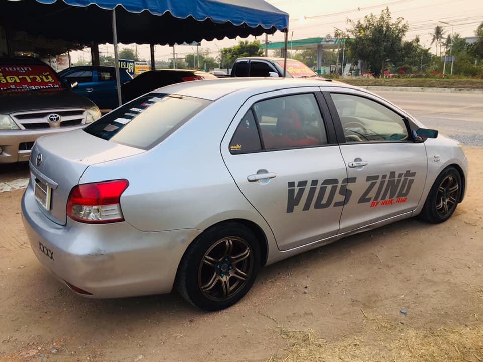 Toyota Vios ปี 2008 สีเงิน