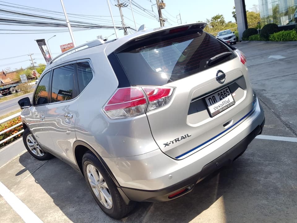 Nissan X-trail ปี 2017 สีเทา (รูปที่ 3)