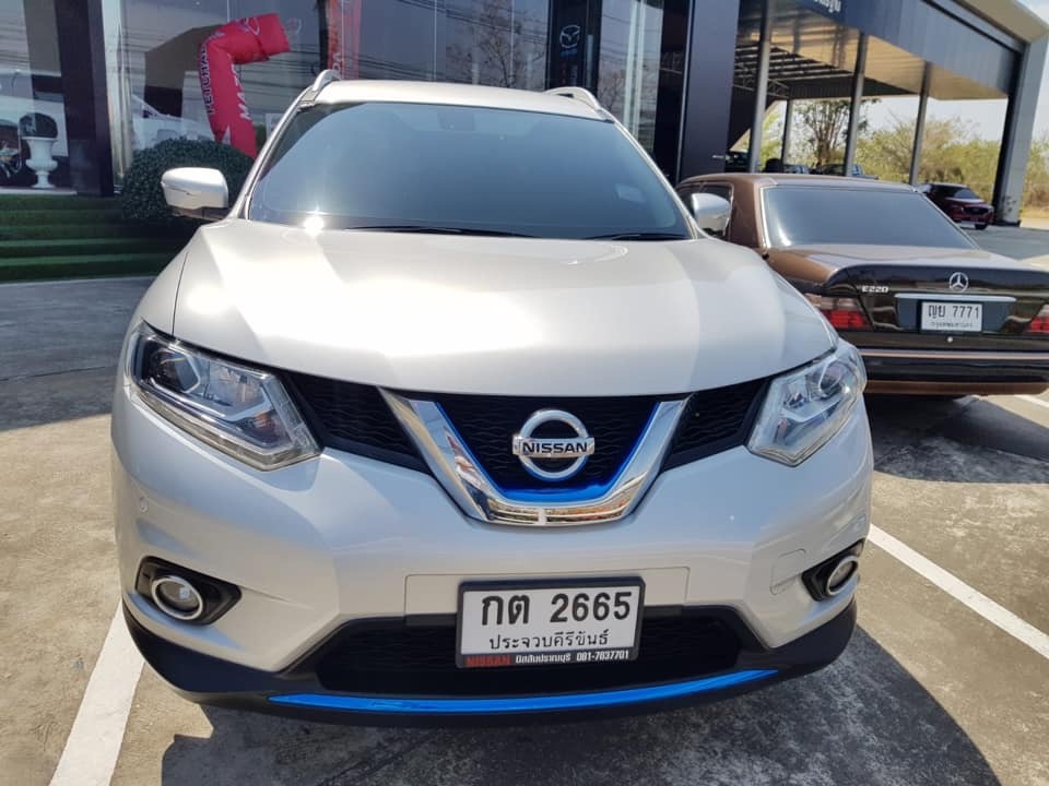 Nissan X-trail ปี 2017 สีเทา (รูปที่ 2)