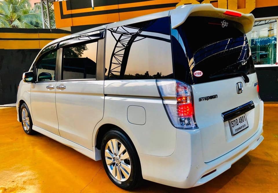 Honda STEPWGN SPADA ปี 2012 สีขาว (รูปที่ 8)
