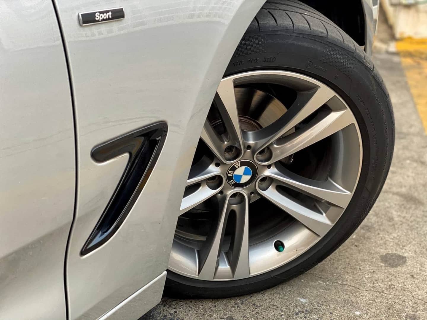 BMW 3 Series F34 320d ปี 2015 สีเงิน (รูปที่ 3)