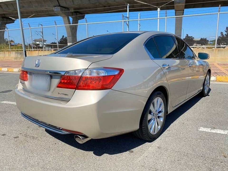 Honda Accord Gen 9 ปี 2013 สีทอง (รูปที่ 2)