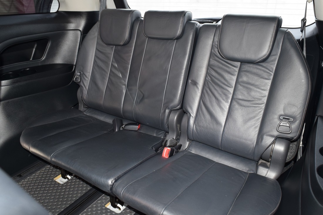 Toyota Estima ปี 2012 สีขาว (รูปที่ 9)