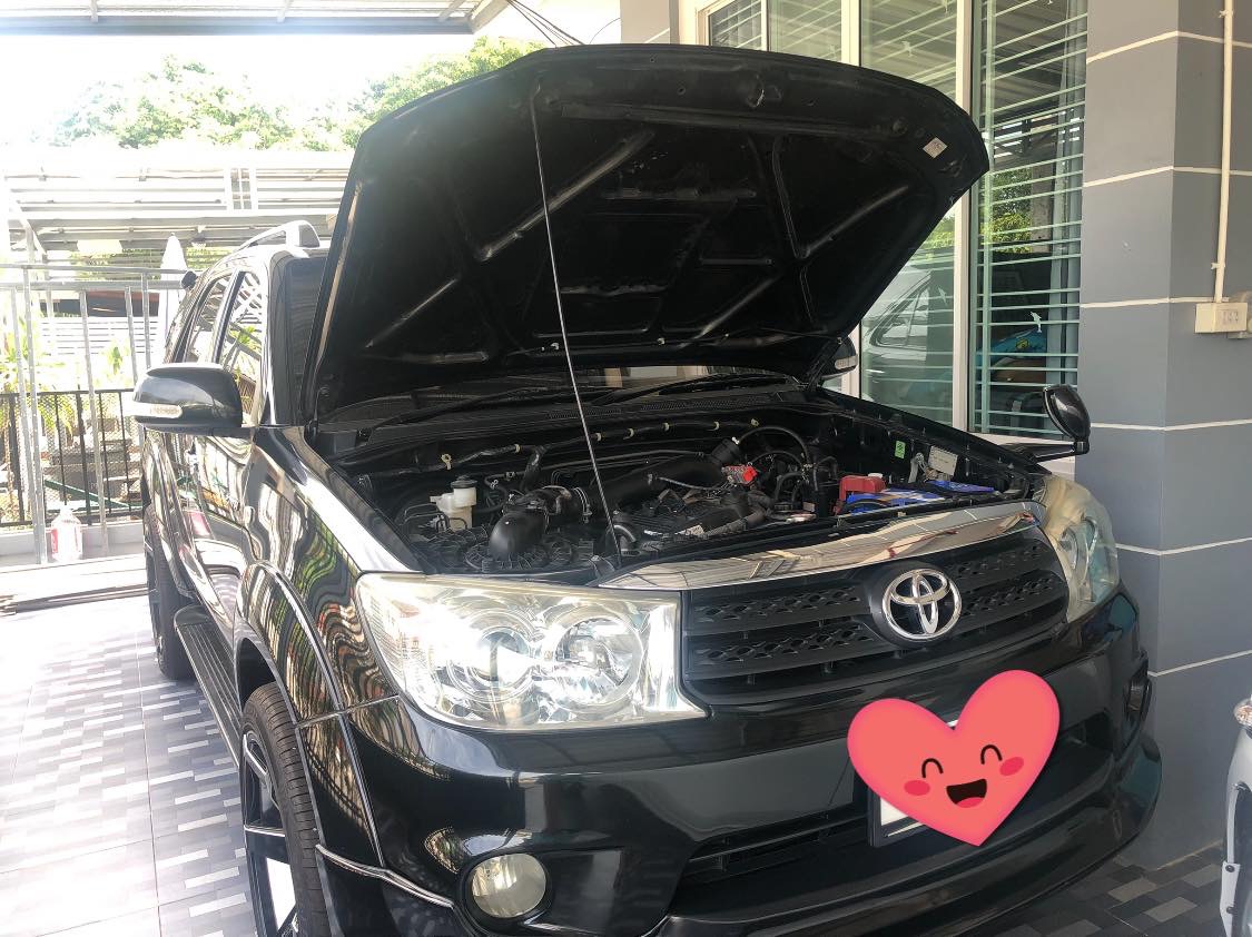 Toyota Fortuner ปี 2011 สีดำ