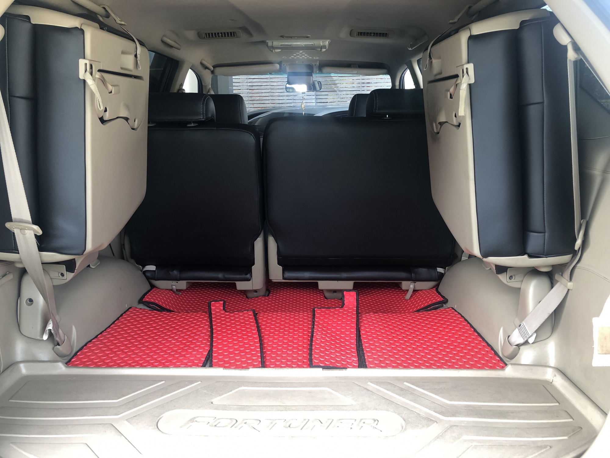 Toyota Fortuner ปี 2011 สีดำ (รูปที่ 7)