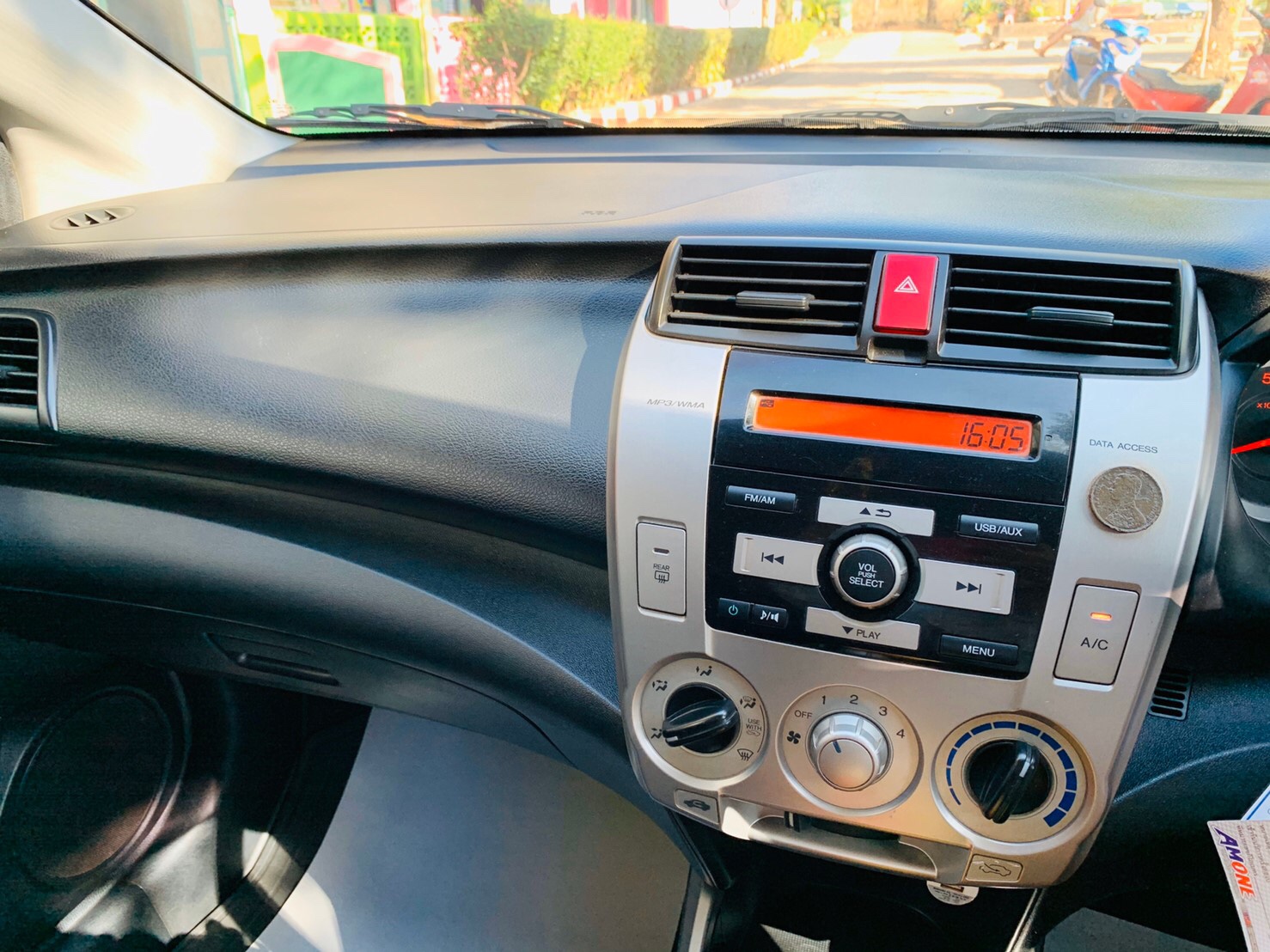 Honda City ปี 2010 สีดำ (รูปที่ 3)